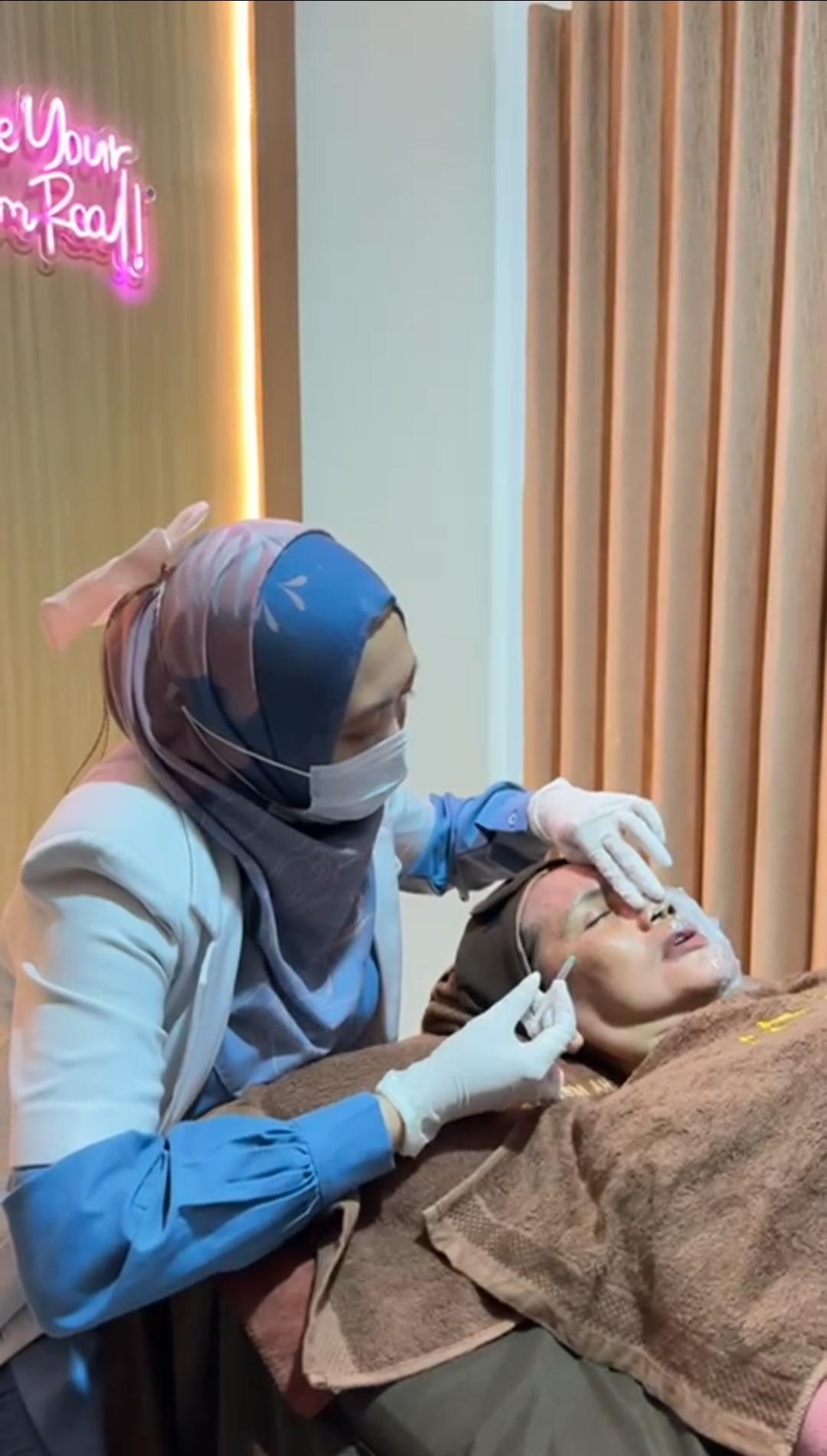Layanan Skinbooster Eropa - Skinbooster NCTF (for Rejuve & Whitening Skin) / Full Face di Amartha Medika
